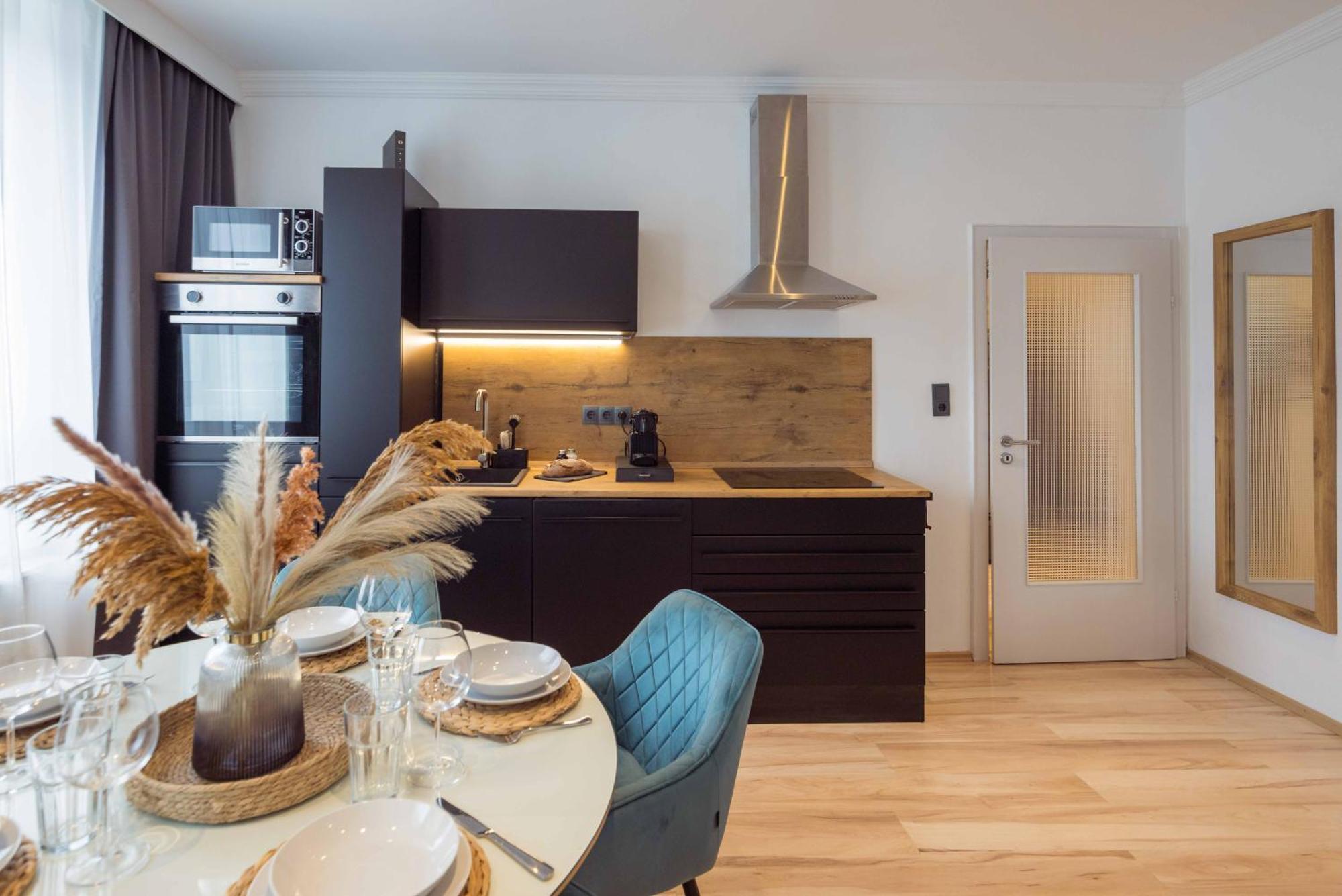 Schillerapartment Hof, Kueche, 24H Digital-Checkin, Parkplatz, Wlan250Mbit Hof  Εξωτερικό φωτογραφία