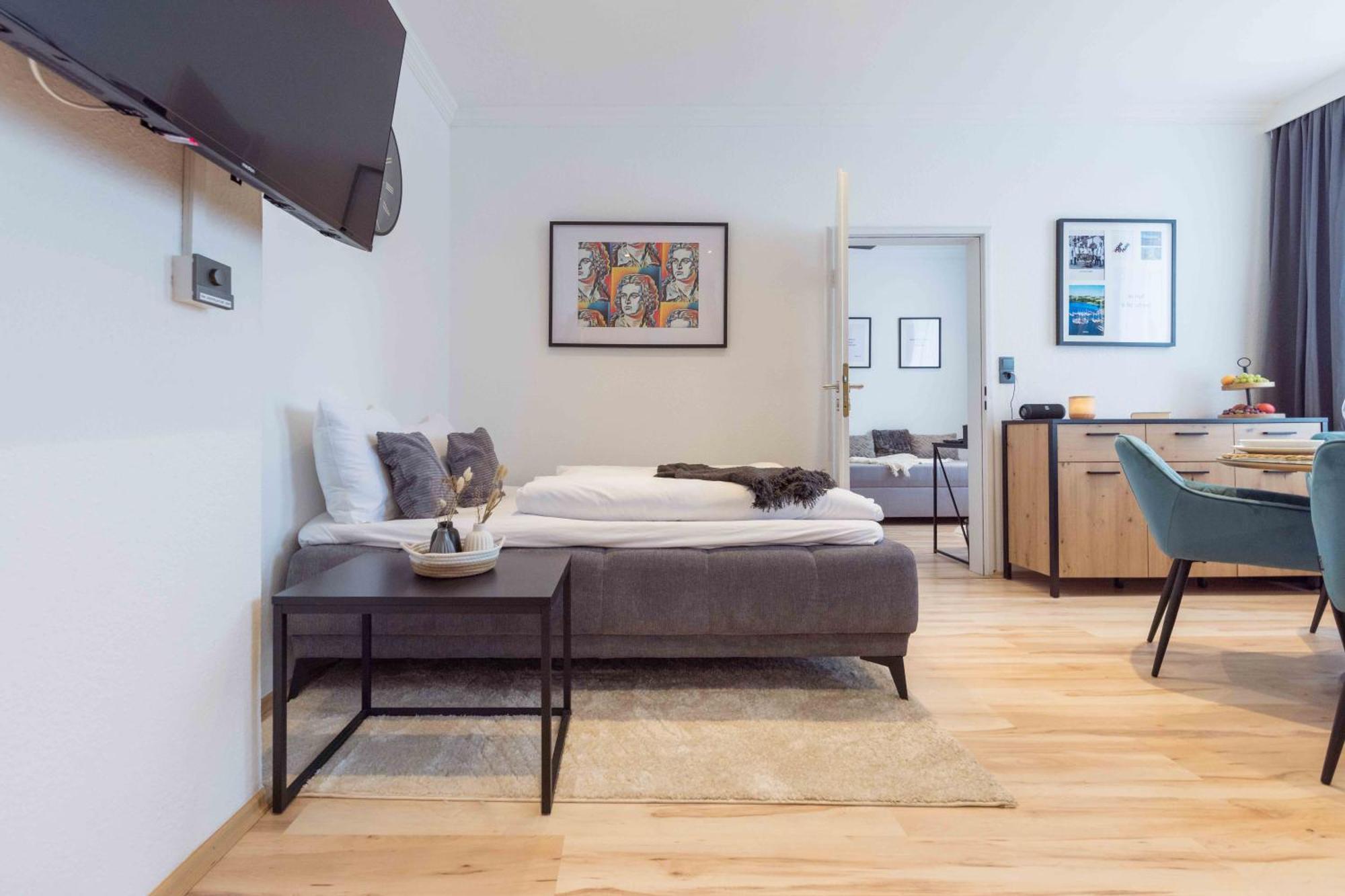 Schillerapartment Hof, Kueche, 24H Digital-Checkin, Parkplatz, Wlan250Mbit Hof  Εξωτερικό φωτογραφία