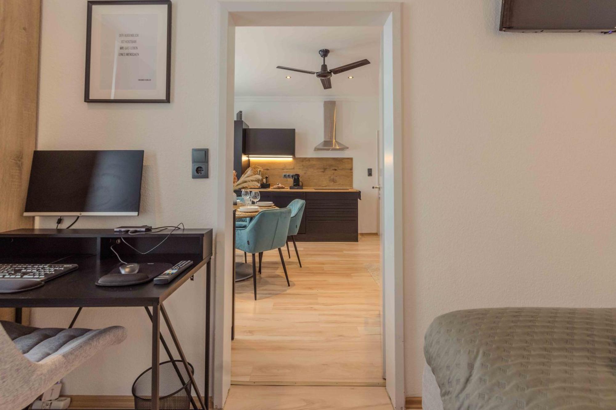 Schillerapartment Hof, Kueche, 24H Digital-Checkin, Parkplatz, Wlan250Mbit Hof  Εξωτερικό φωτογραφία